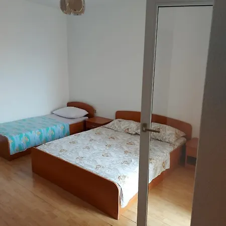 Apartament Karla