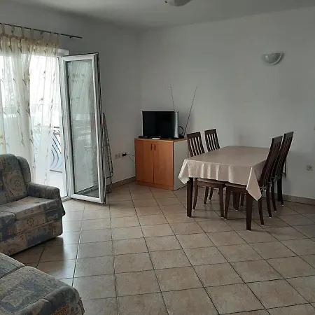 Apartament Karla